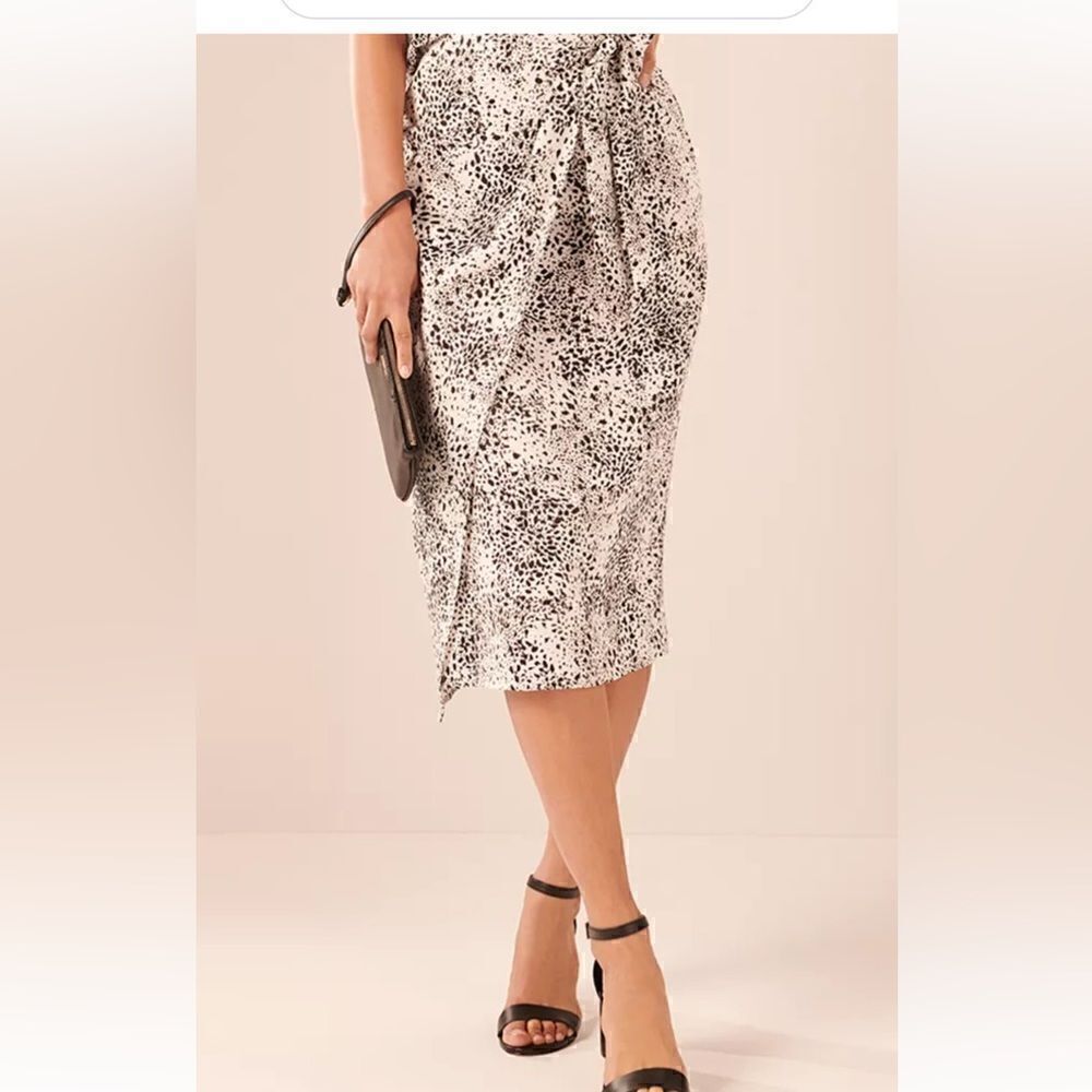 Nine West animal print wrap skirt with side tie sz L